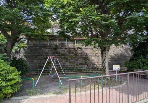 【公園】日吉本町第三公園まで832ｍ