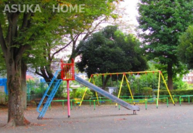 【公園】長津田柳下公園まで648ｍ