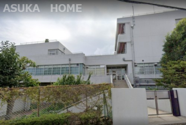 【小学校】横浜市立野庭すずかけ小学校まで393ｍ