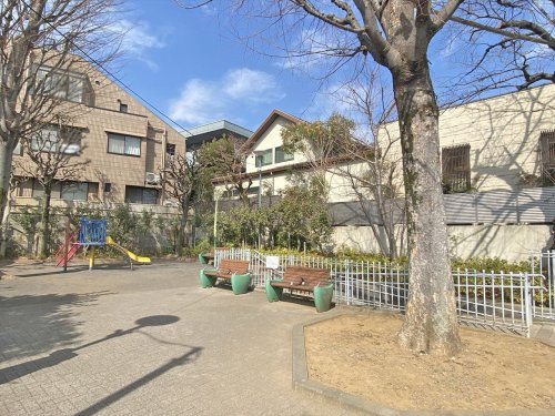 【公園】広尾第二児童遊園地まで303ｍ