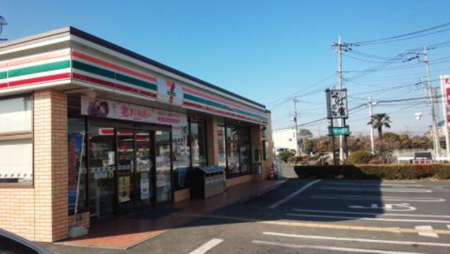 【コンビニエンスストア】セブンイレブン吉見久保田店まで81ｍ