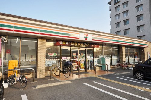 【コンビニエンスストア】セブンイレブン堺柳之町東1丁店まで270ｍ