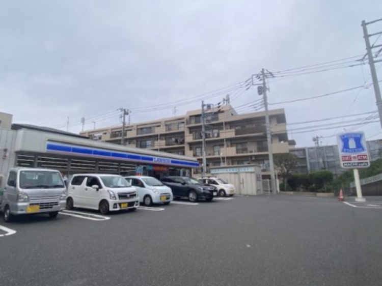 【コンビニエンスストア】ローソン　横浜上永谷三丁目店まで798ｍ