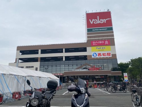 【ショッピングセンター】スーパーマーケットバロー横浜下永谷店まで2024ｍ