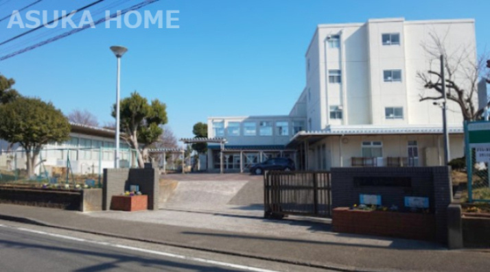 【中学校】横浜市立日限山中学校まで2022ｍ