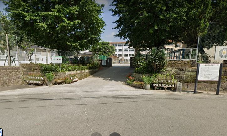 【中学校】鹿児島市立清水中学校まで1424ｍ