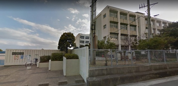 【小学校】明石市立中崎小学校まで250ｍ
