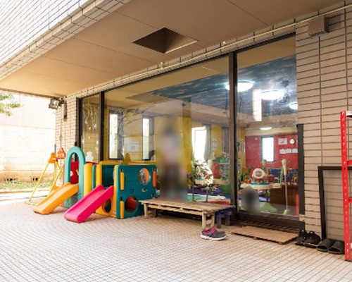 【保育園】ライフリトルまで323ｍ