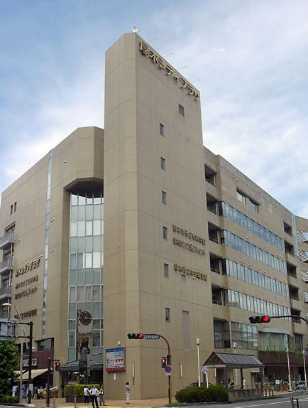 【図書館】厚木市立中央図書館まで471ｍ
