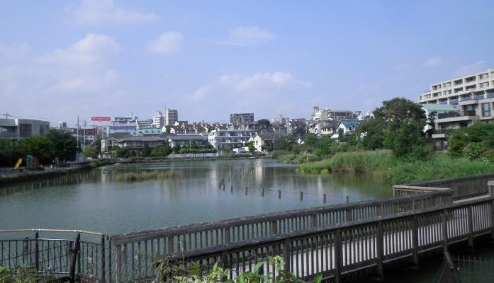 【公園】小池公園まで677ｍ