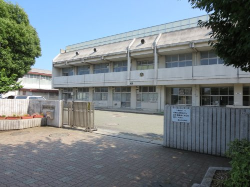 【中学校】横浜市立緑が丘中学校まで450ｍ