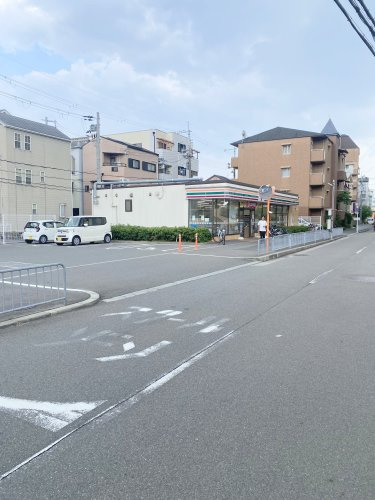 【コンビニエンスストア】セブンイレブン　寝屋川松屋町店まで509ｍ