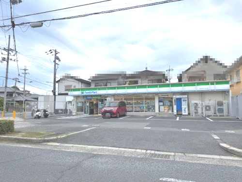 【コンビニエンスストア】ファミリーマート富田林津々山台店まで1134ｍ