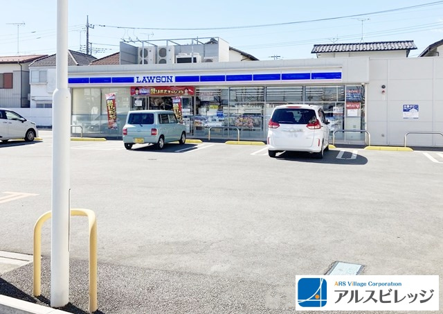 【コンビニエンスストア】ローソン　三芳藤久保富士塚店まで425ｍ