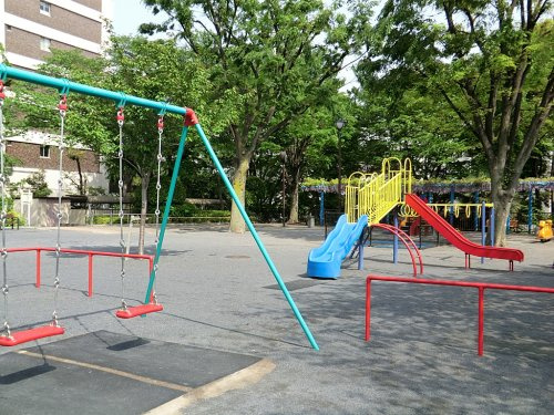 【公園】一ツ木公園まで95ｍ