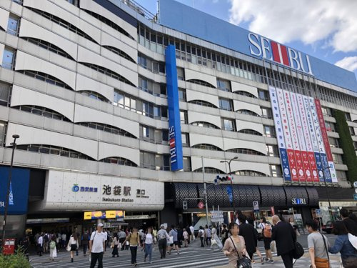 【デパート】西武池袋本店まで1102ｍ