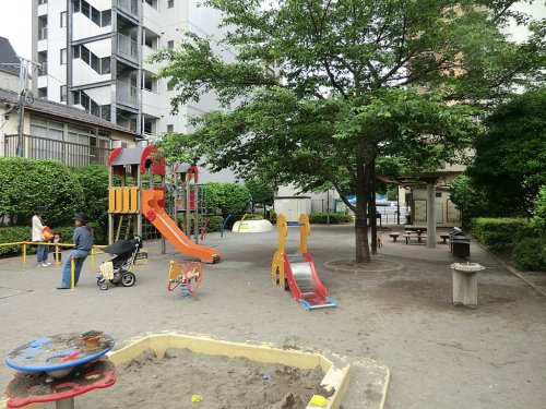 【公園】白台児童遊園まで398ｍ
