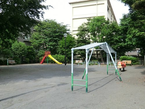 【公園】上馬北公園まで318ｍ