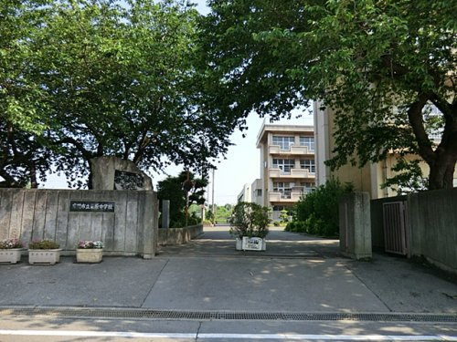 【中学校】座間市立栗原中学校まで800ｍ