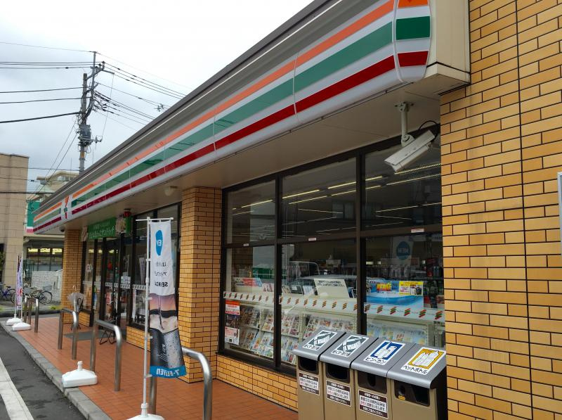 【コンビニエンスストア】セブンイレブン　足立扇3丁目店まで389ｍ