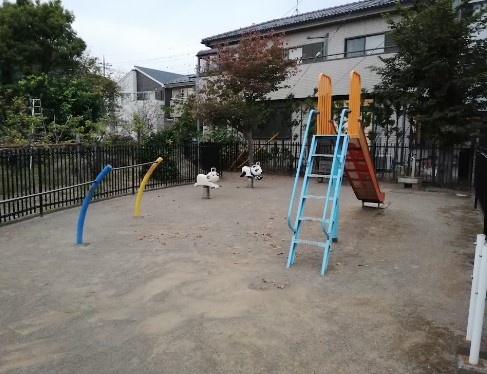 【公園】六角公園まで171ｍ