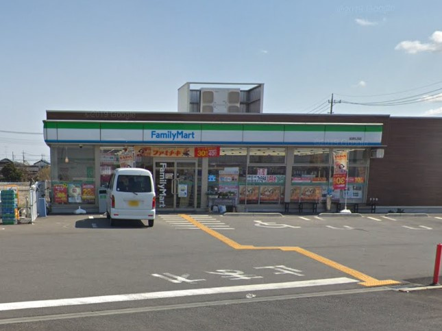 【コンビニエンスストア】ファミリーマート　加須礼羽店まで606ｍ