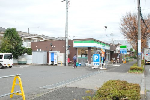 【コンビニエンスストア】ファミリーマート清瀬けやき通り店まで573ｍ