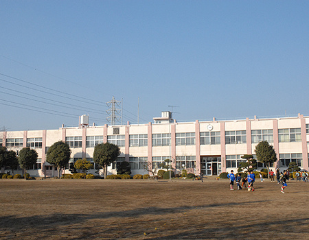 【小学校】大和市立　桜丘小学校まで880ｍ