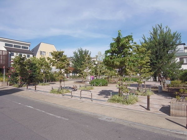 【公園】城山ひろば公園まで788ｍ