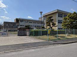 【小学校】斑鳩町立斑鳩西小学校まで1293ｍ