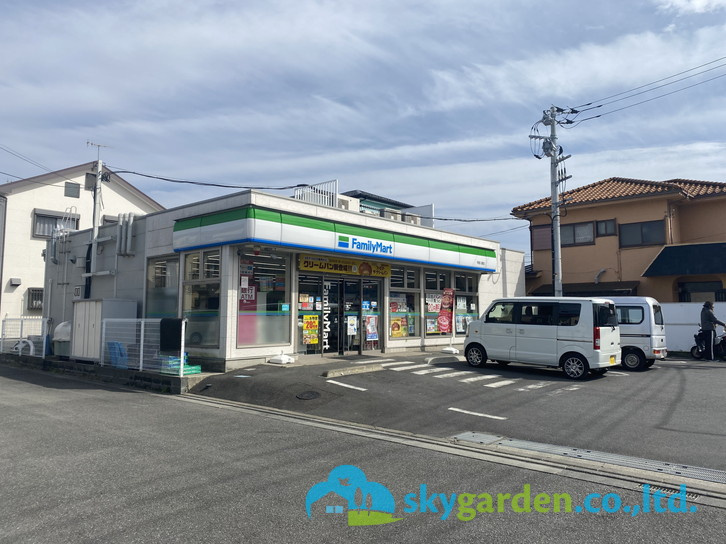 【コンビニエンスストア】ファミリーマート　平塚入野店まで506ｍ