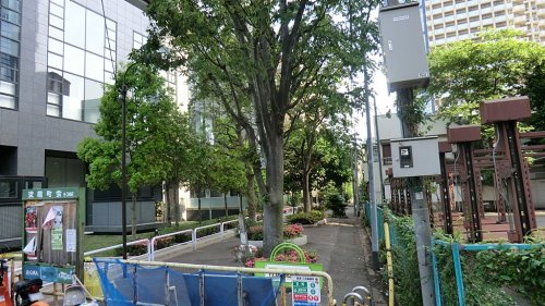 【公園】けやき児童遊園まで163ｍ