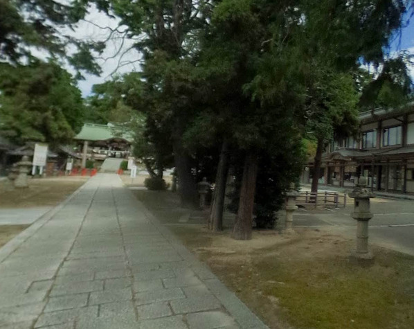 【寺院・神社】日岡神社まで2262ｍ