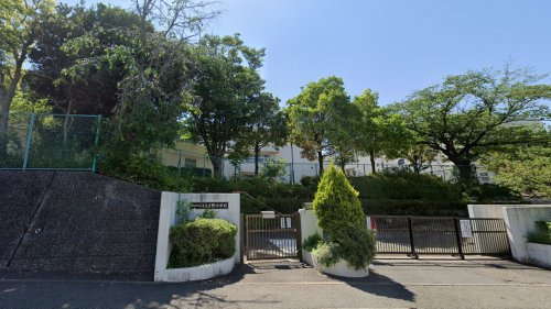 【中学校】横浜市立もえぎ野中学校まで610ｍ