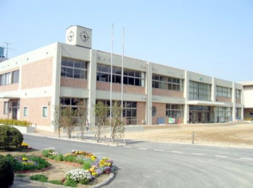 【小学校】岡山市立彦崎小学校まで700ｍ
