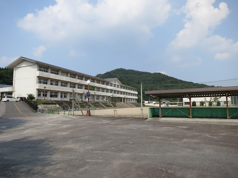 【中学校】足利市立毛野中学校まで1140ｍ