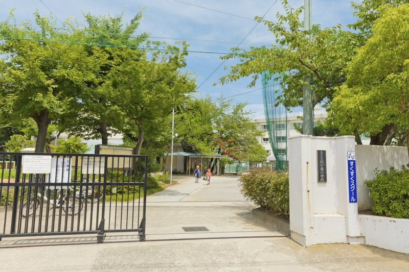 【小学校】江戸川区立北小岩小学校まで640ｍ