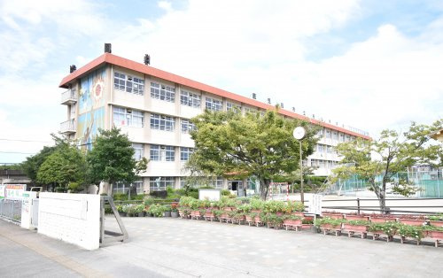【中学校】鹿児島市立谷山中学校まで345ｍ