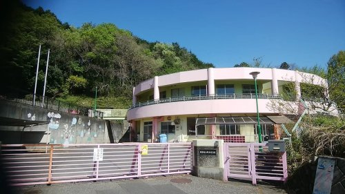 【保育園】越生町立越生保育園まで976ｍ