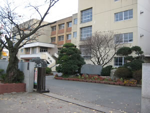 【中学校】久喜中学校まで1792ｍ