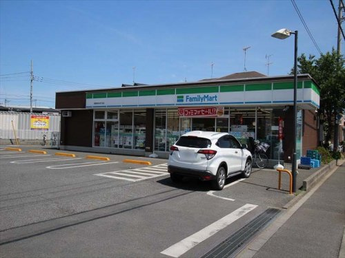 【コンビニエンスストア】ファミリーマート朝霞根岸台四丁目店まで430ｍ