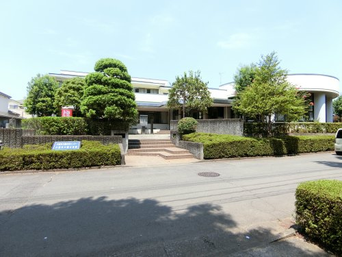 【市役所・区役所】川鶴市民センターまで830ｍ