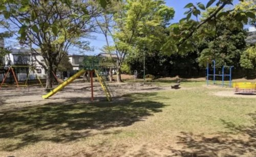 【公園】厚川東妻緑地まで1560ｍ