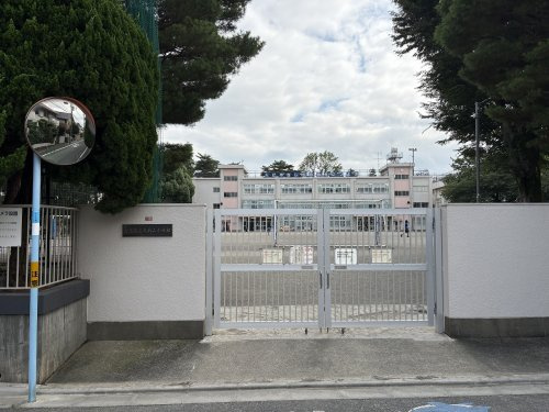 【小学校】杉並区立久我山小学校まで320ｍ