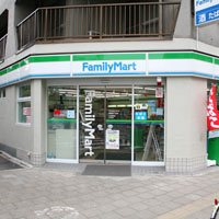 【コンビニエンスストア】ファミリーマート　両国四丁目店まで211ｍ