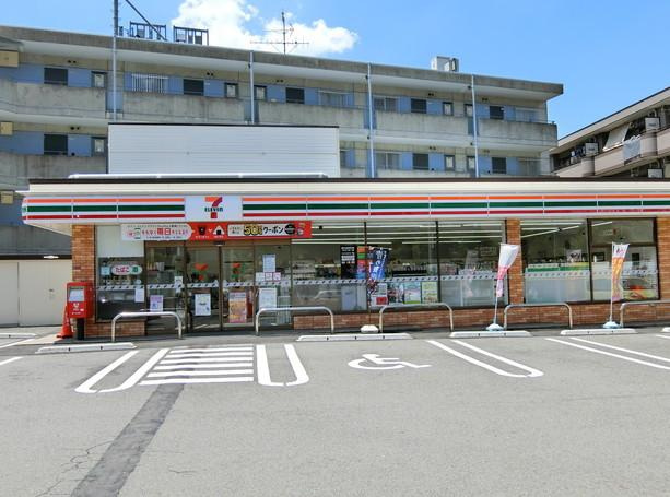 【コンビニエンスストア】セブンイレブン　枚方伊加賀南町店まで310ｍ