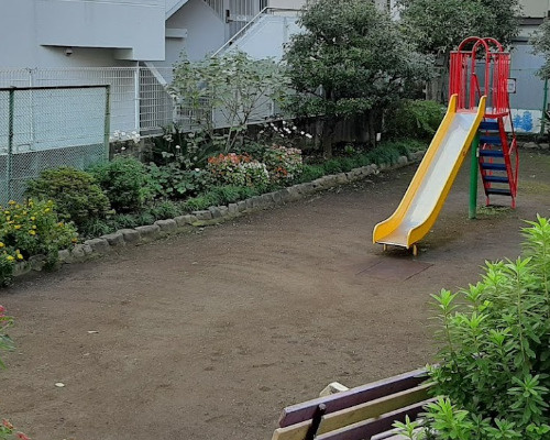 【公園】千駄ヶ谷三丁目遊び場まで230ｍ