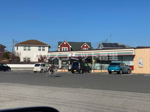 【コンビニエンスストア】セブン-イレブン　富里七栄中央店まで1331ｍ