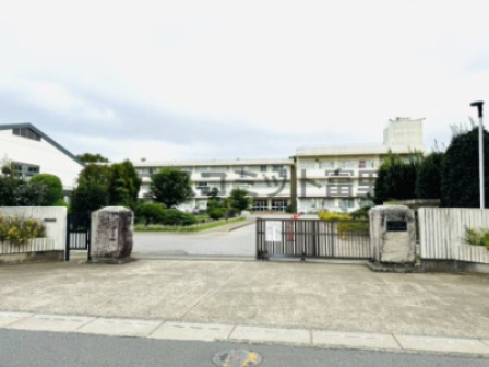 【小学校】八街市立実住小学校まで1085ｍ