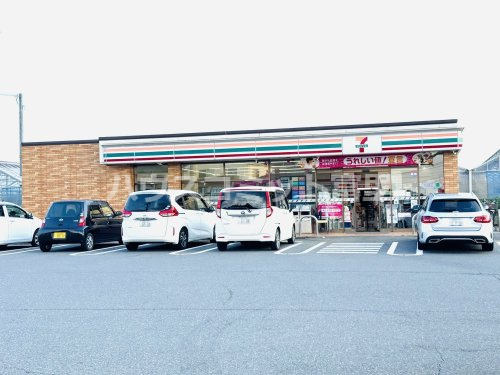 【コンビニエンスストア】セブン-イレブン　富里獅子穴店まで636ｍ